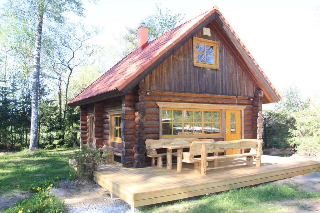 Ala-Laugu Holiday Home Leisi エクステリア 写真