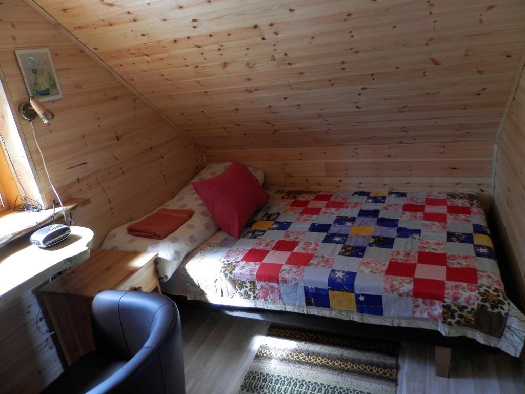 Ala-Laugu Holiday Home Leisi エクステリア 写真