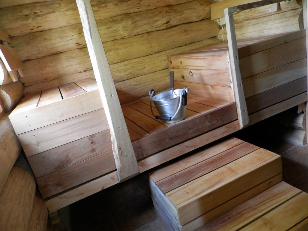 Ala-Laugu Holiday Home Leisi エクステリア 写真