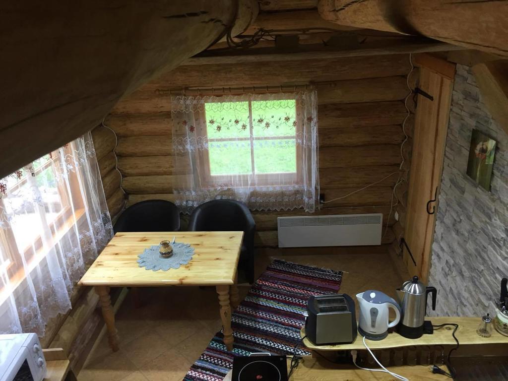 Ala-Laugu Holiday Home Leisi エクステリア 写真